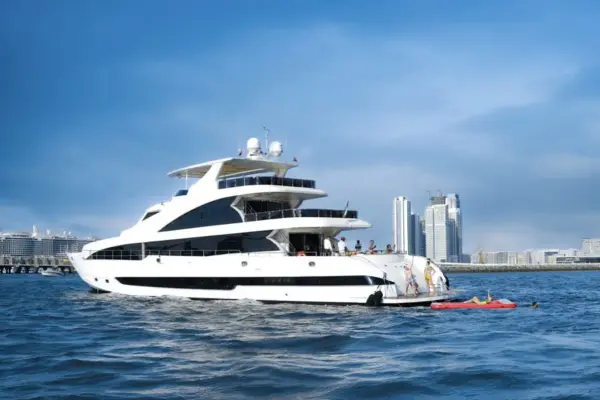 Super Yacht Experience in Dubai