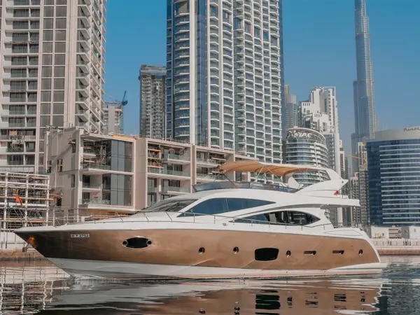 80 ft Luxury Yacht Rental in Dubai